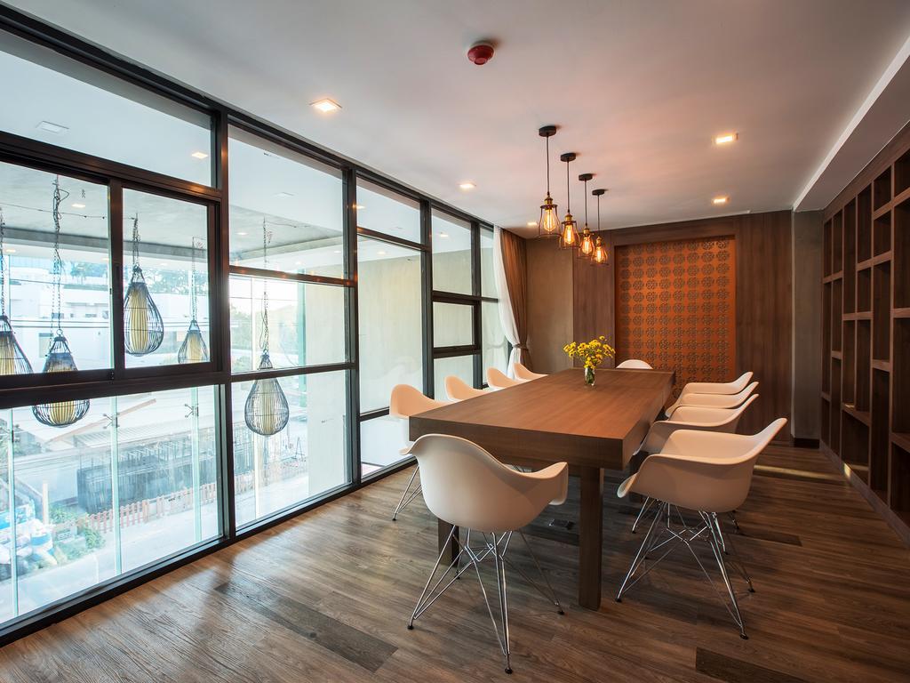 B2 Bangna Premier Hotel Бангкок Экстерьер фото