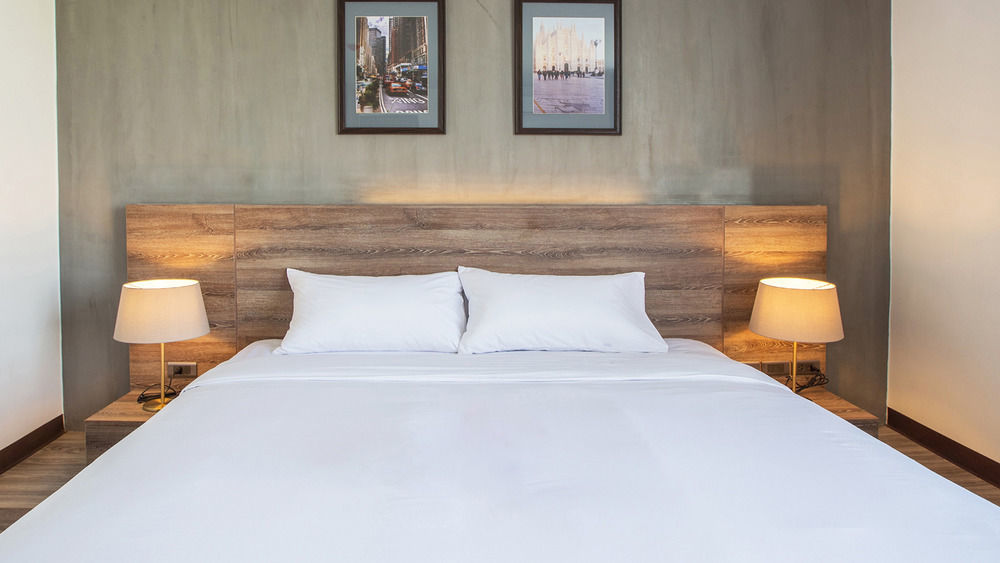 B2 Bangna Premier Hotel Бангкок Экстерьер фото